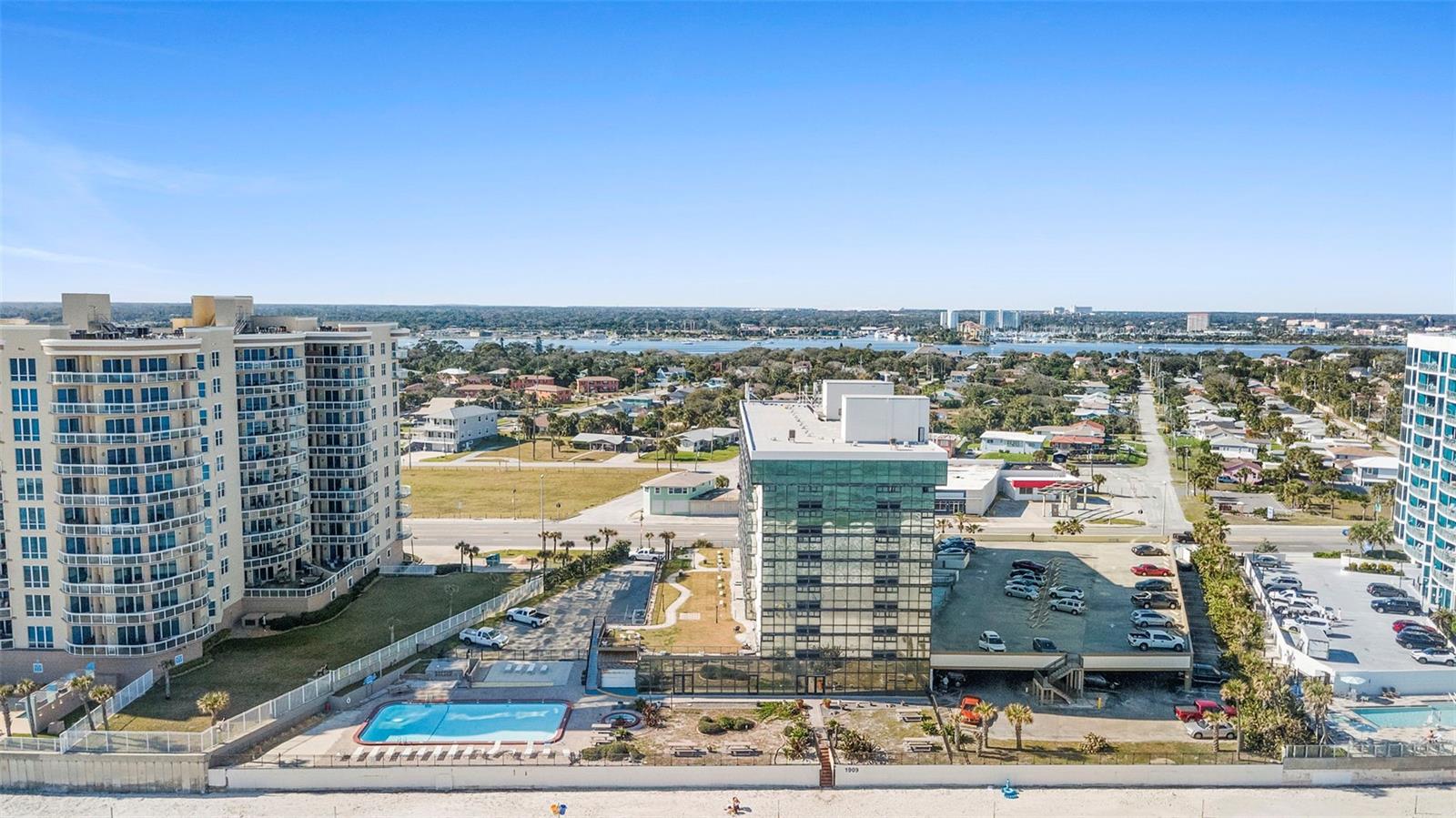 Image 2 of 45 For 1909 Atlantic Avenue 717