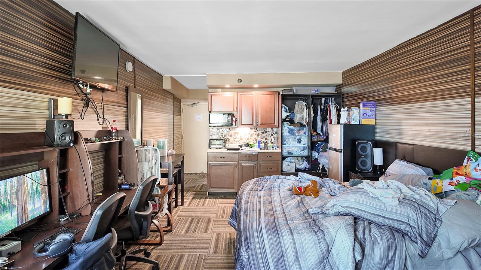 Image 36 of 45 For 1909 Atlantic Avenue 717