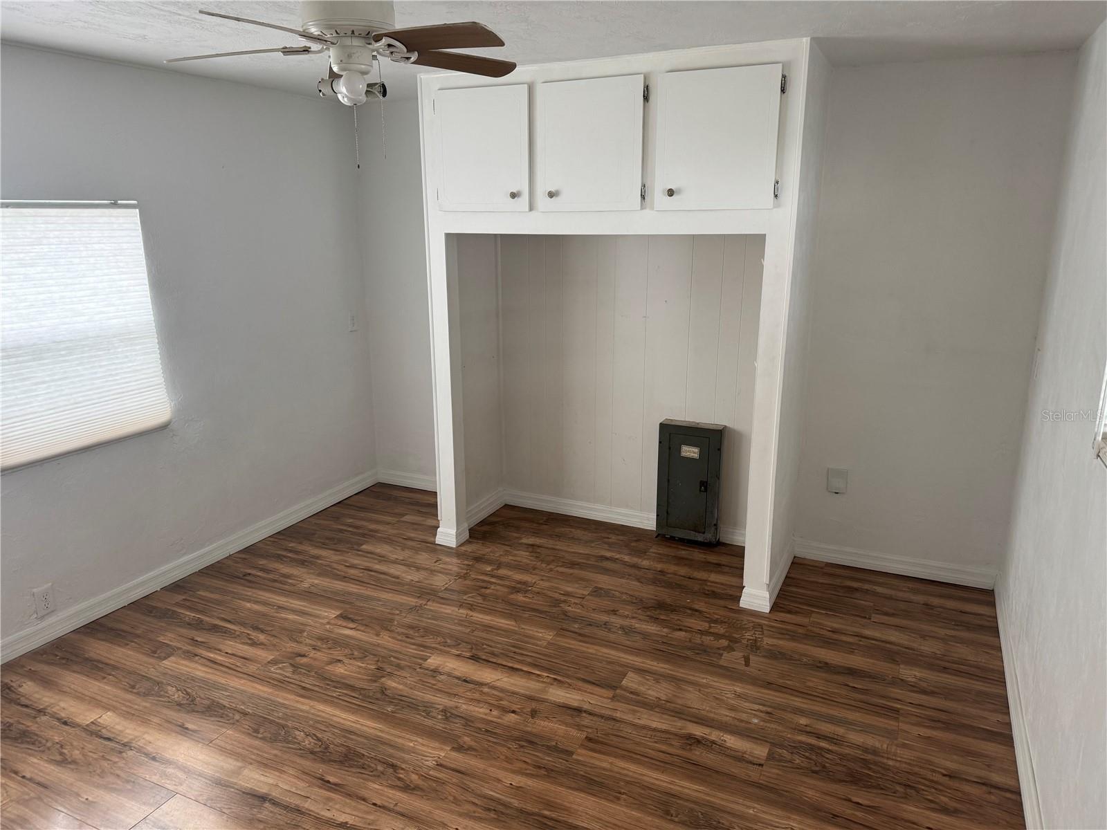 Image 17 of 22 For 5480 Pineland Avenue