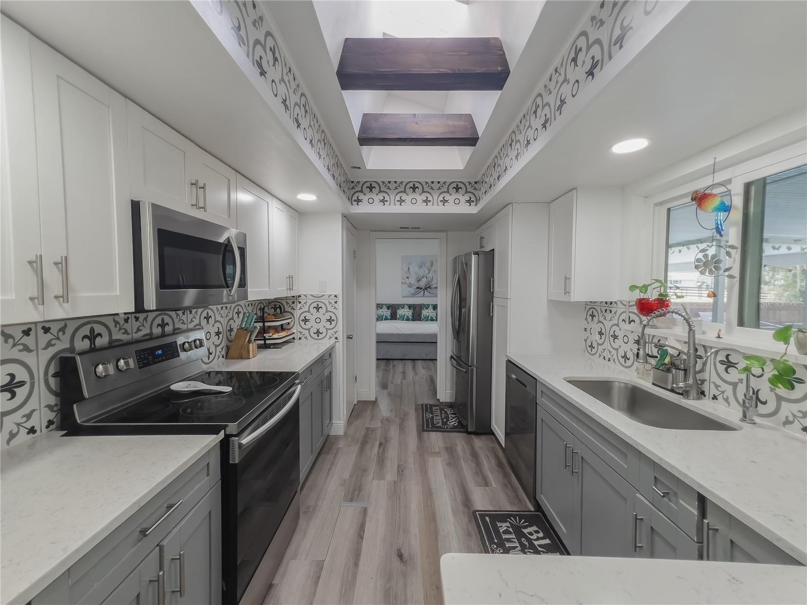 Image 6 of 29 For 1810 Anchor Avenue