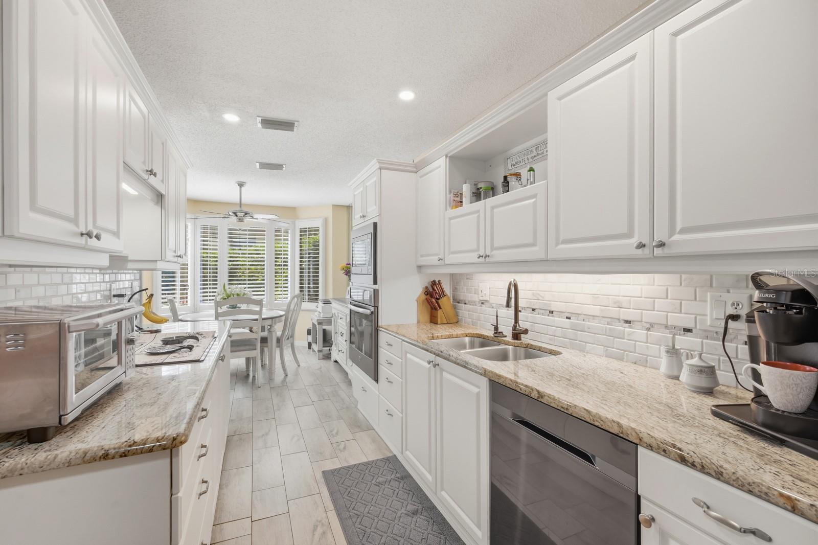 Image 13 of 44 For 2942 Sea Oats Circle