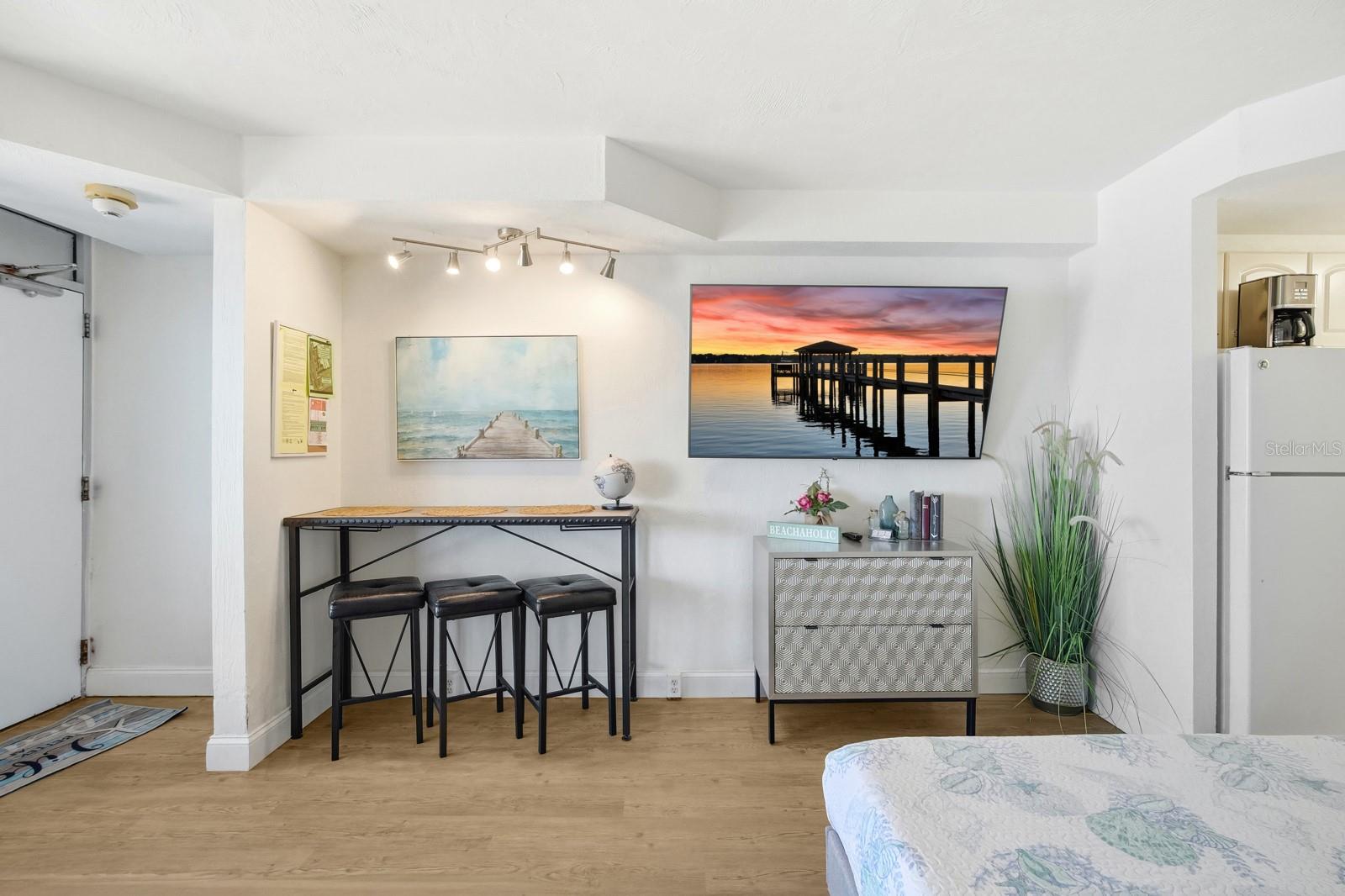 Image 9 of 17 For 2700 Atlantic Avenue 514