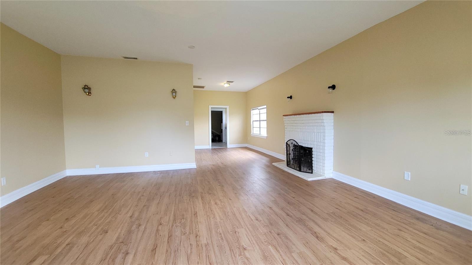 Image 4 of 22 For 200 Old Daytona Rd