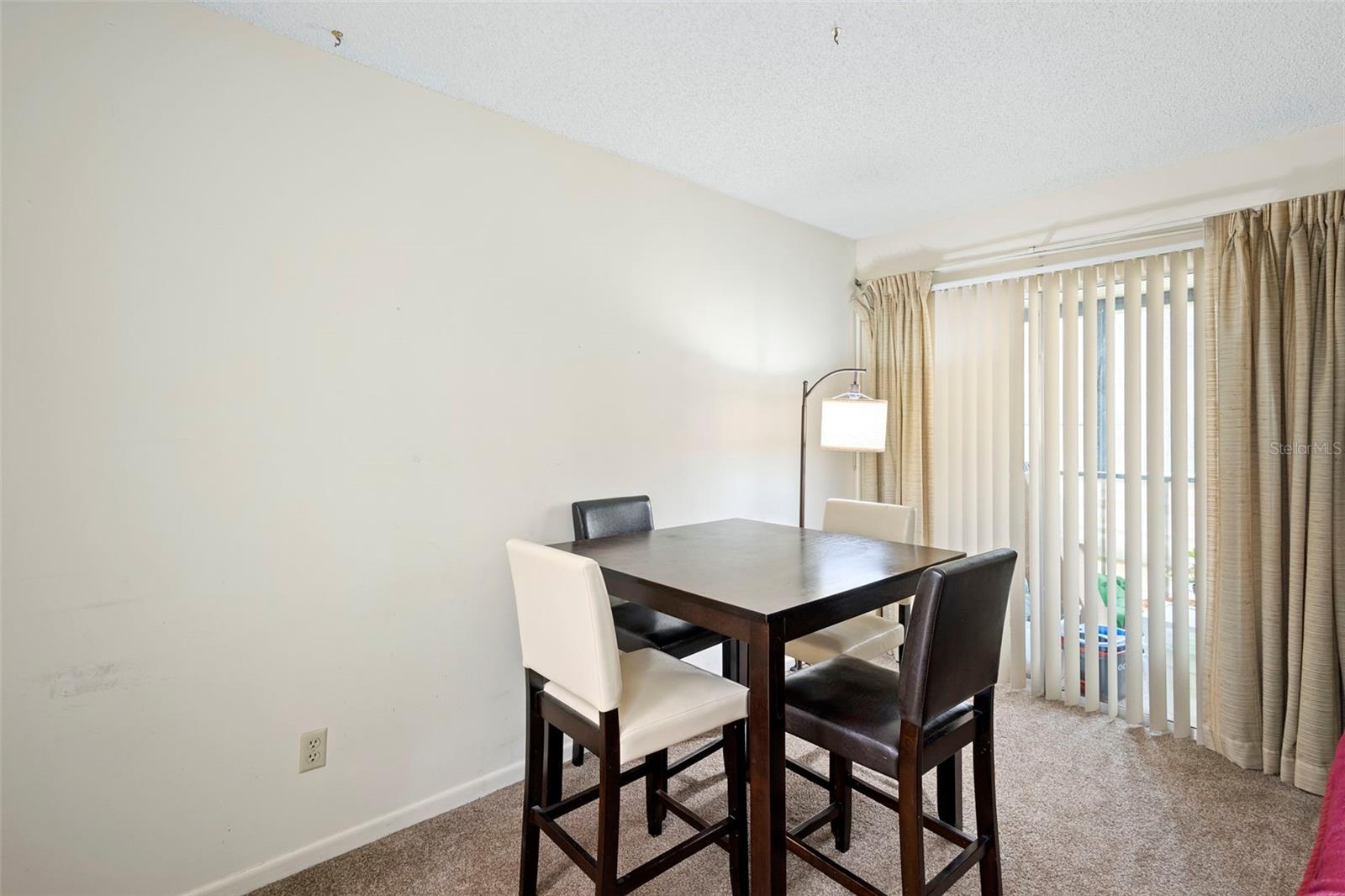 Image 18 of 30 For 140 Orchid Woods Court 17b