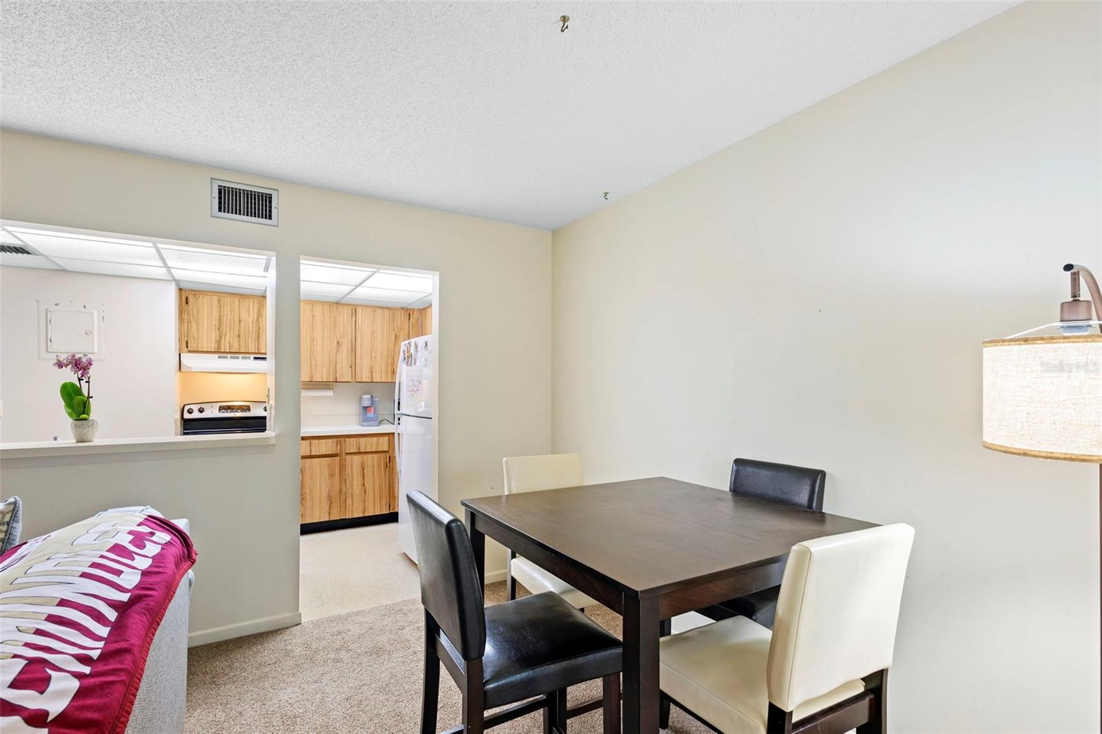 Image 19 of 30 For 140 Orchid Woods Court 17b