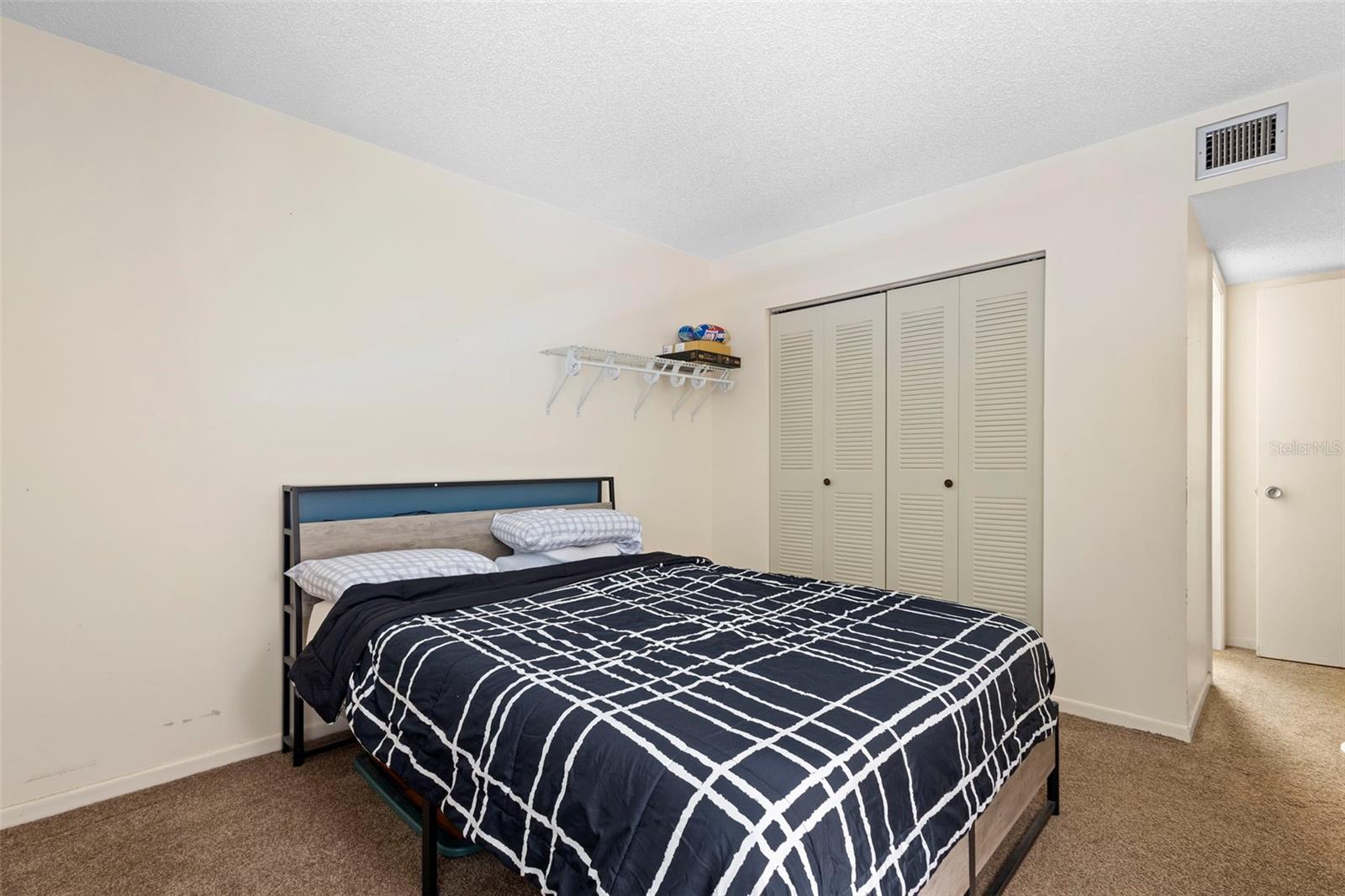 Image 22 of 30 For 140 Orchid Woods Court 17b