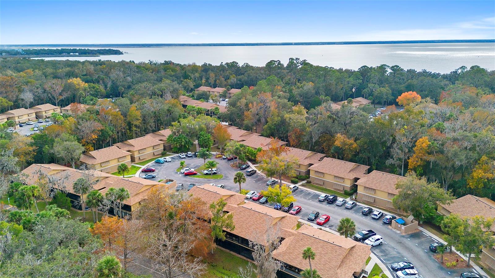 Image 27 of 30 For 140 Orchid Woods Court 17b