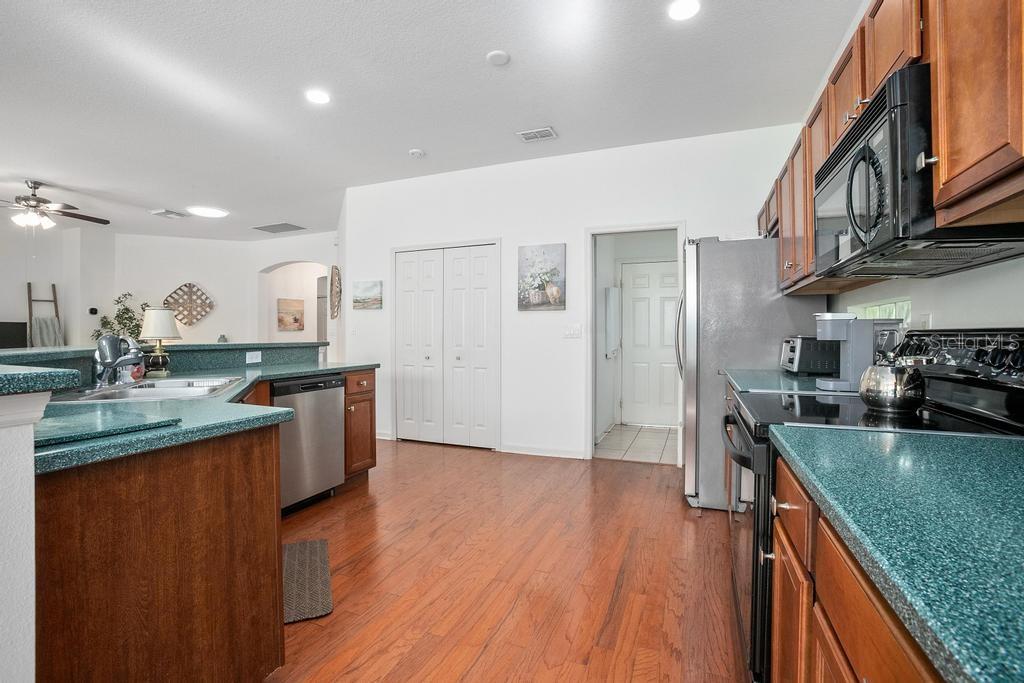 Image 10 of 29 For 104 Overton Gardens Lane