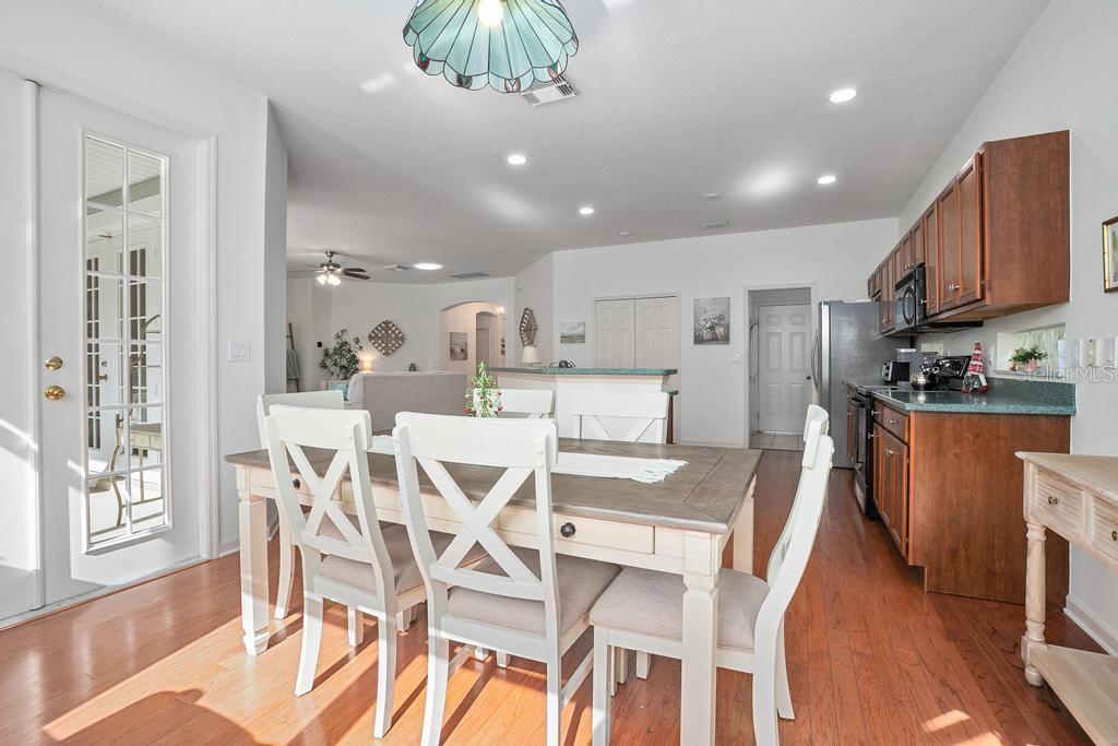 Image 13 of 29 For 104 Overton Gardens Lane