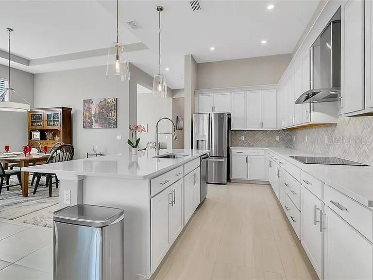 Image 13 of 32 For 891 Megano Boulevard