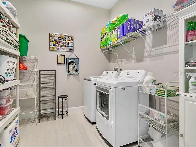 Image 22 of 32 For 891 Megano Boulevard