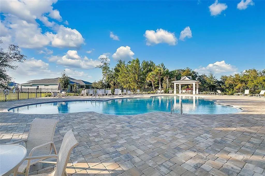 Image 28 of 32 For 891 Megano Boulevard