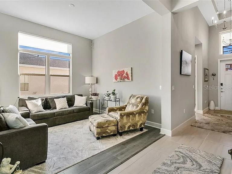 Image 5 of 32 For 891 Megano Boulevard