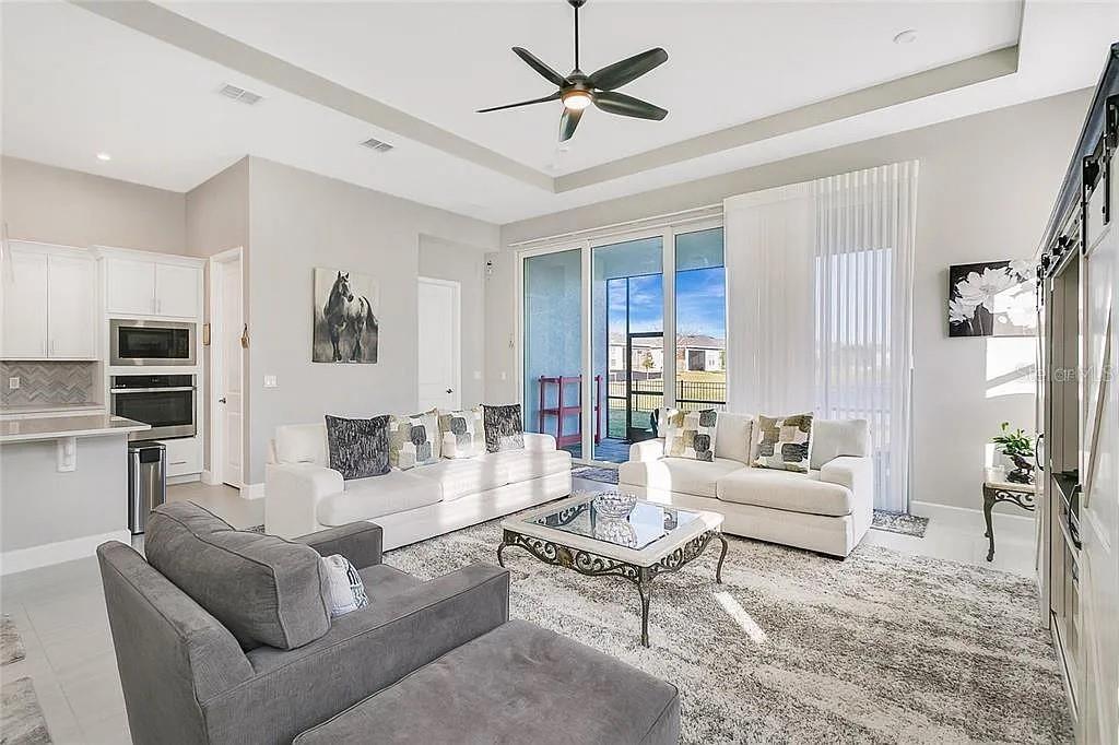 Image 9 of 32 For 891 Megano Boulevard