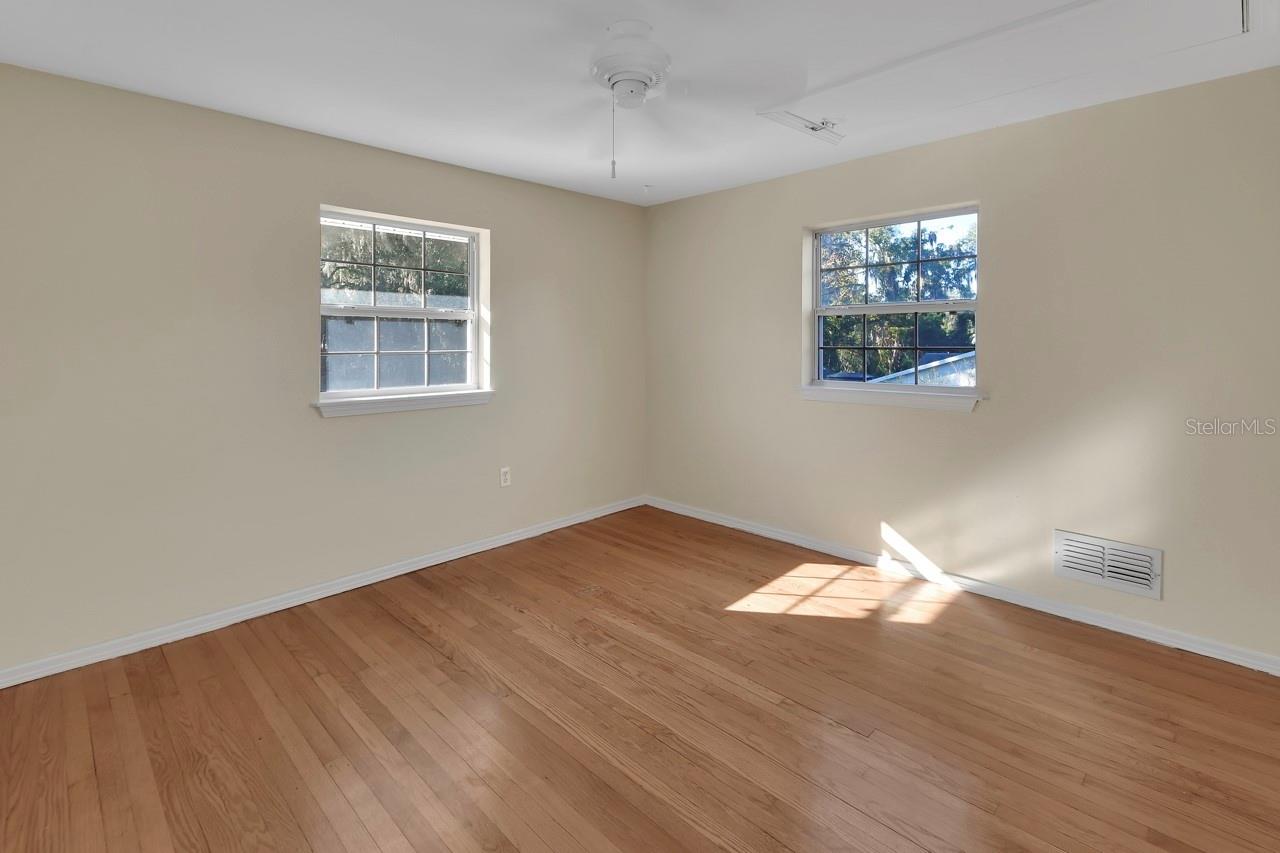 Image 17 of 31 For 616 Minnesota Avenue