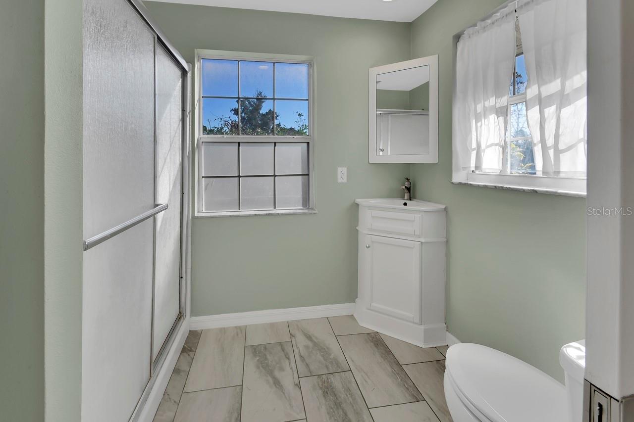 Image 20 of 31 For 616 Minnesota Avenue