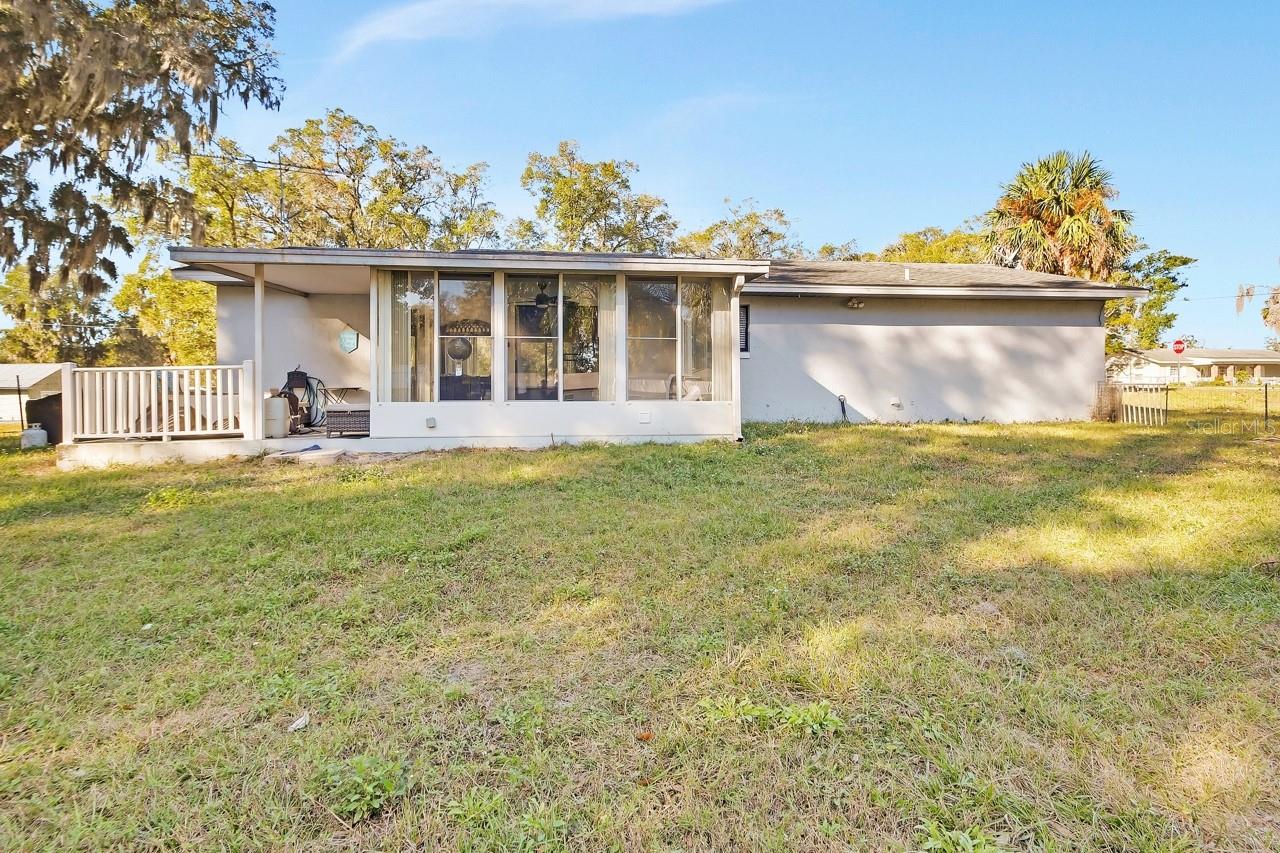 Image 21 of 25 For 415 Westwood Avenue