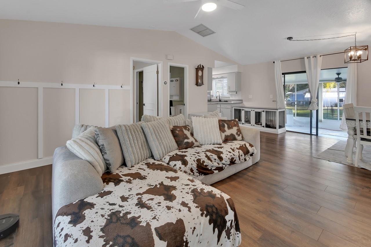 Image 4 of 25 For 415 Westwood Avenue