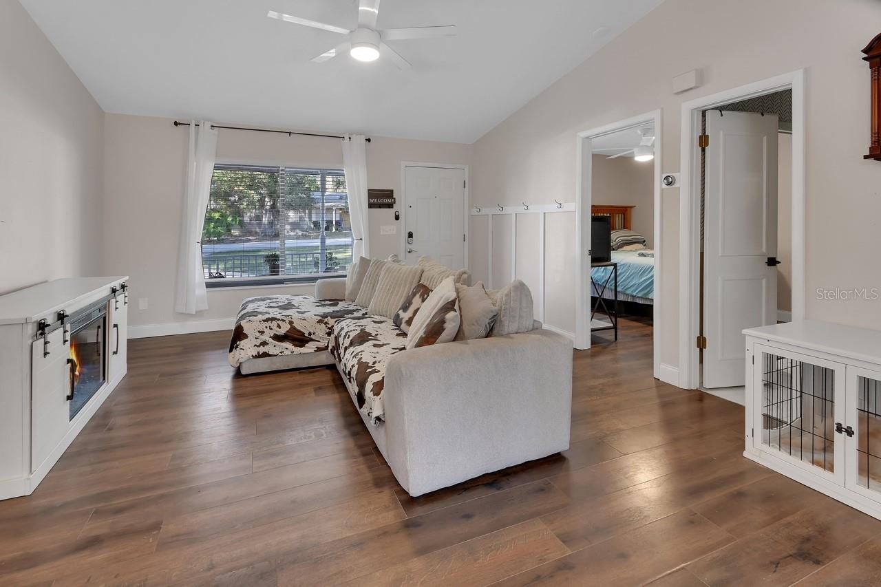 Image 5 of 25 For 415 Westwood Avenue