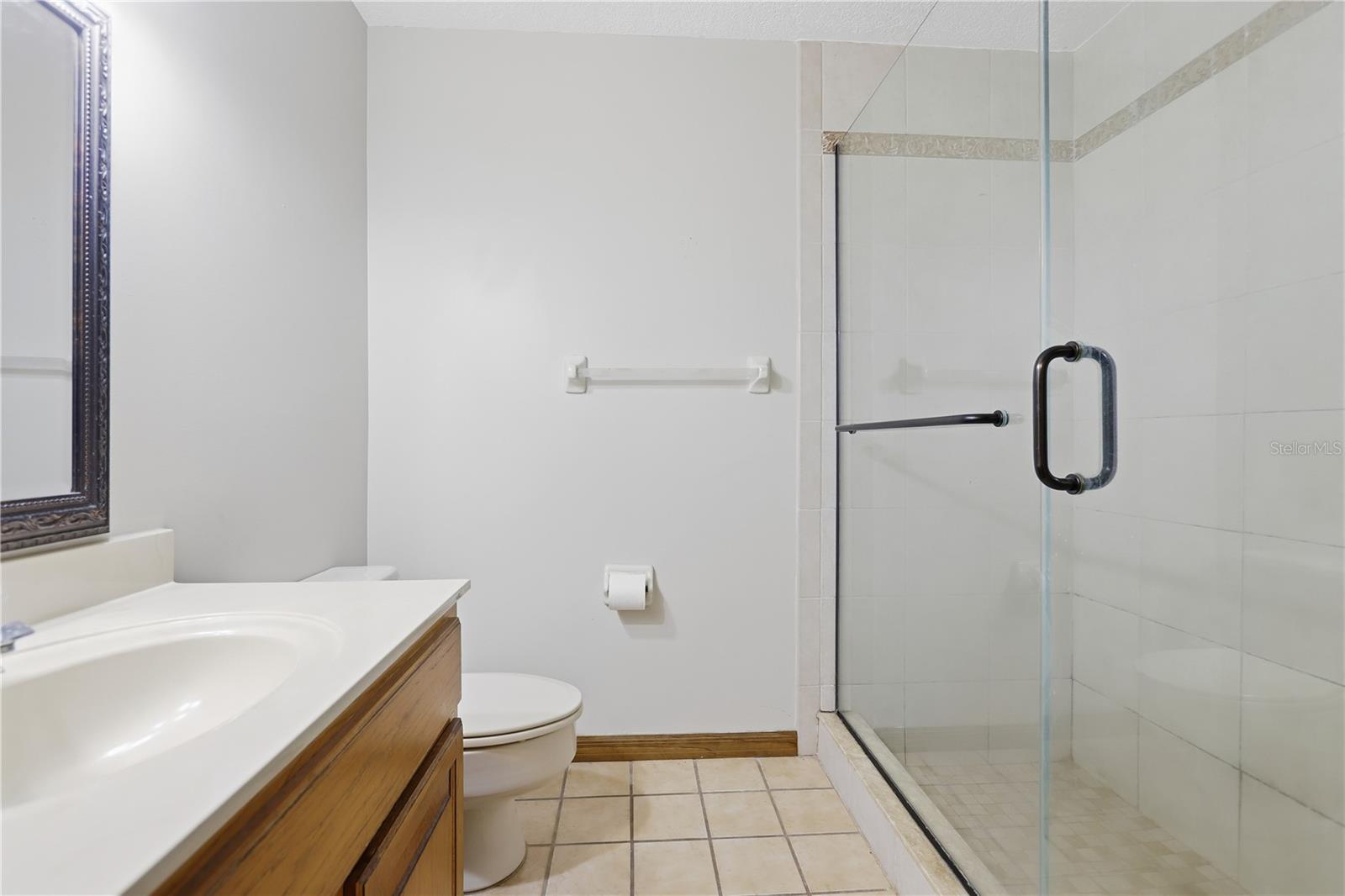 Image 29 of 47 For 525 Summerhaven Drive