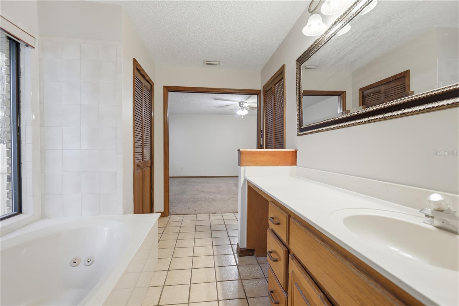 Image 30 of 47 For 525 Summerhaven Drive