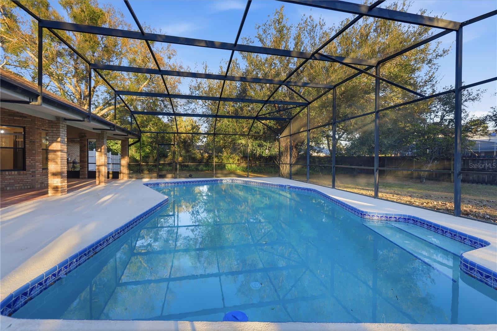 Image 40 of 47 For 525 Summerhaven Drive