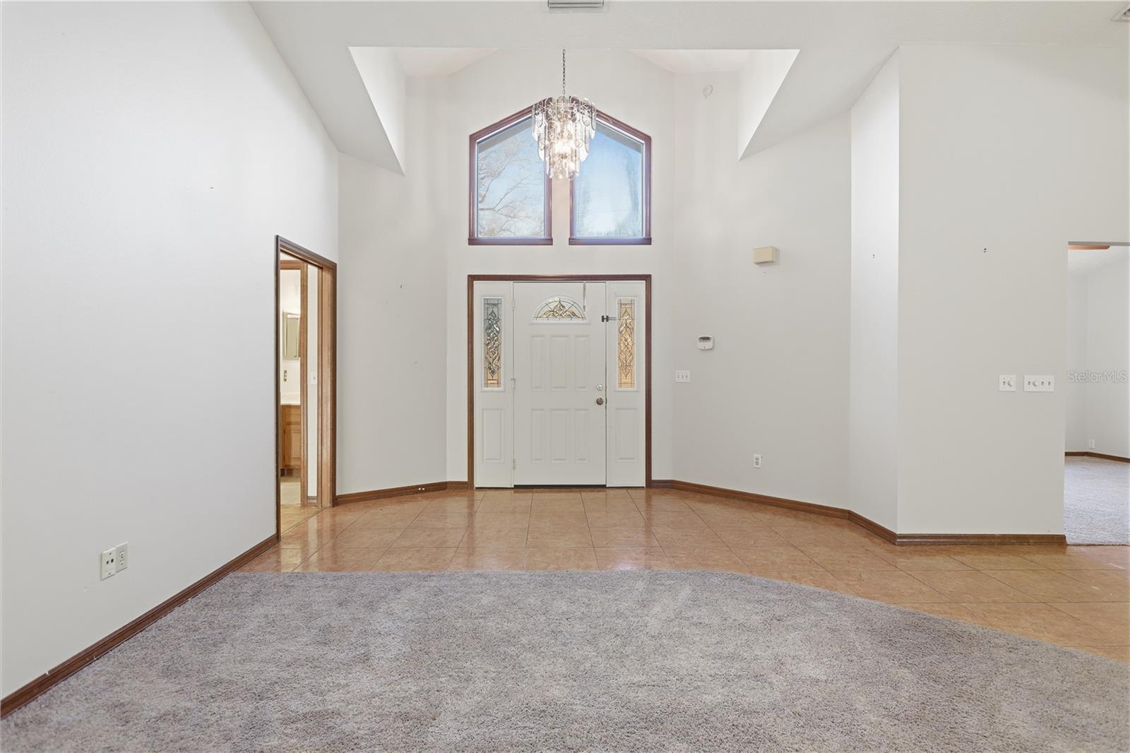 Image 6 of 47 For 525 Summerhaven Drive