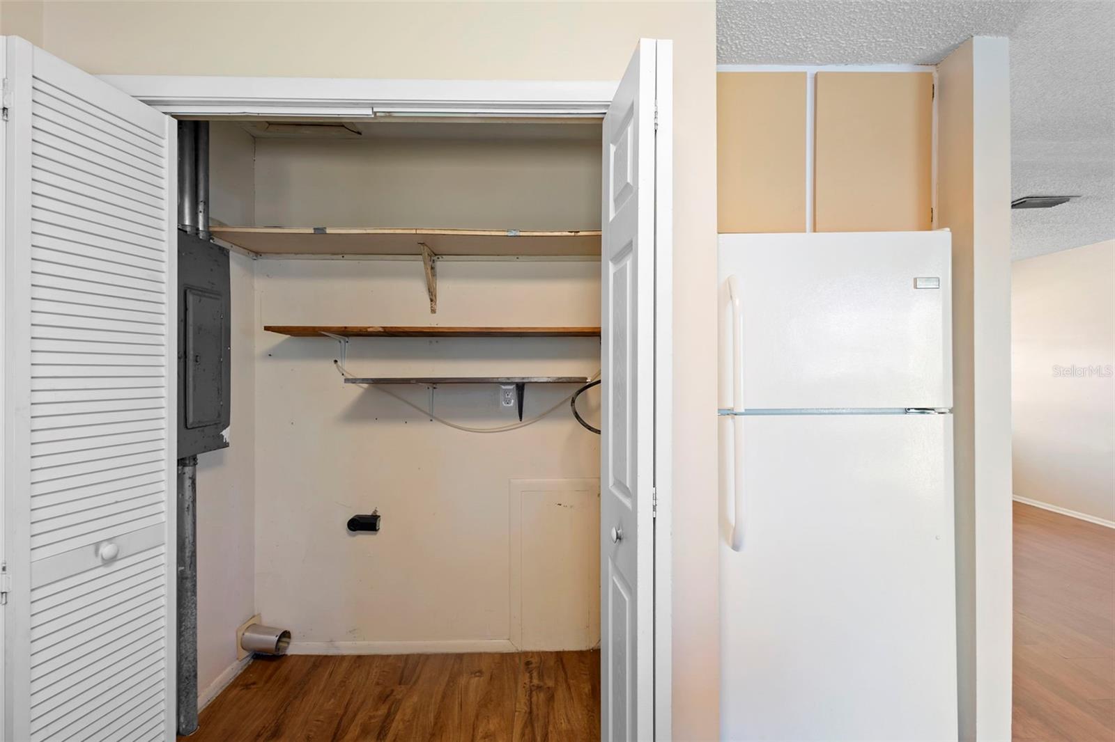 Image 20 of 31 For 2373 Fairgren Avenue