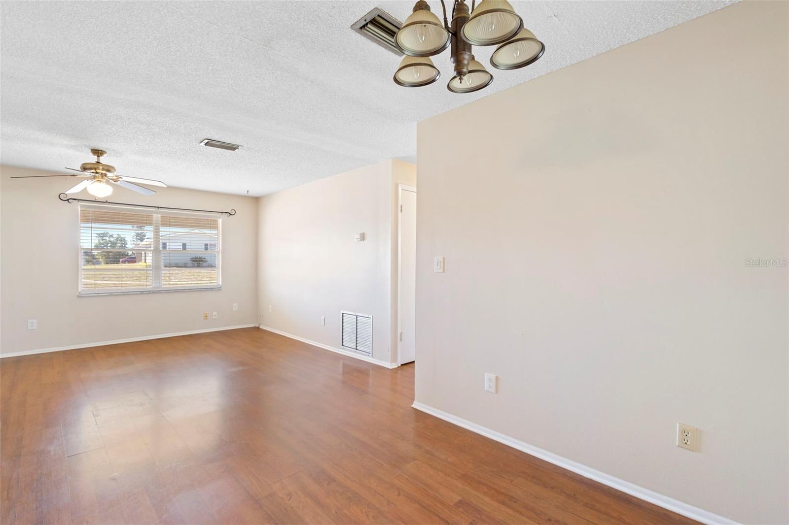 Image 22 of 31 For 2373 Fairgren Avenue