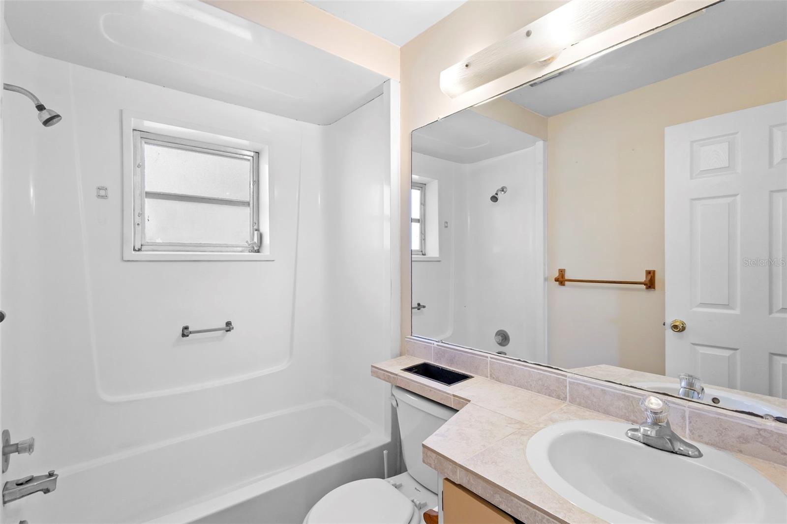 Image 25 of 31 For 2373 Fairgren Avenue