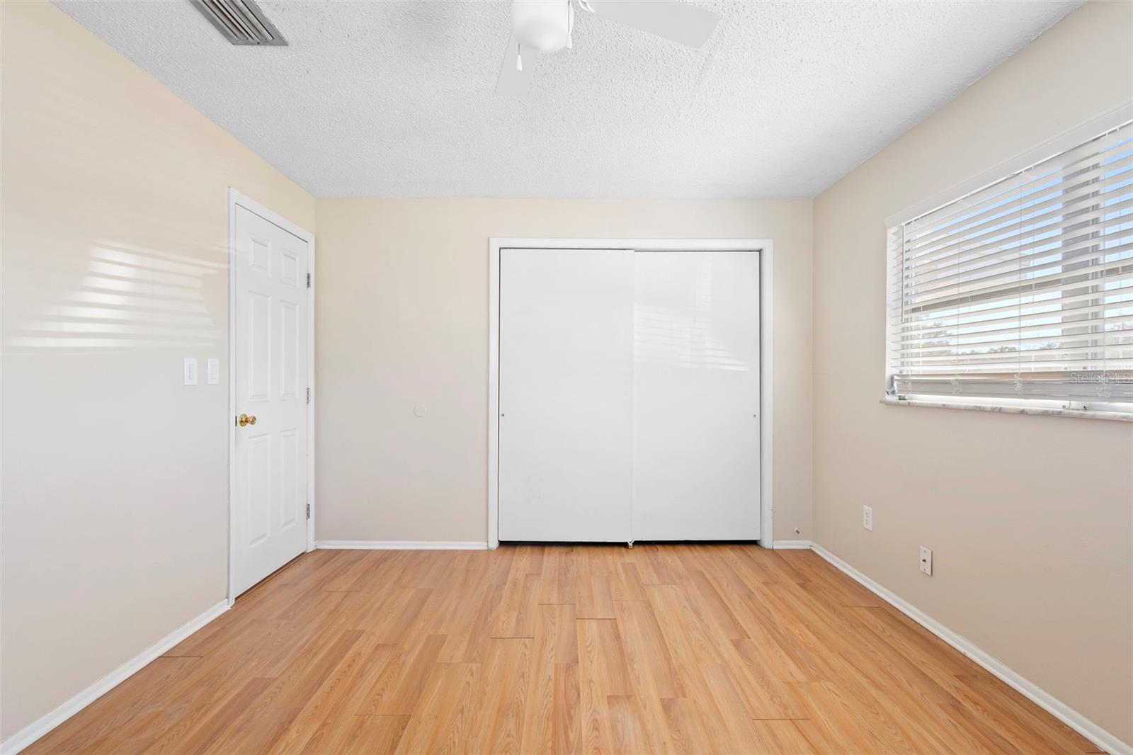 Image 27 of 31 For 2373 Fairgren Avenue