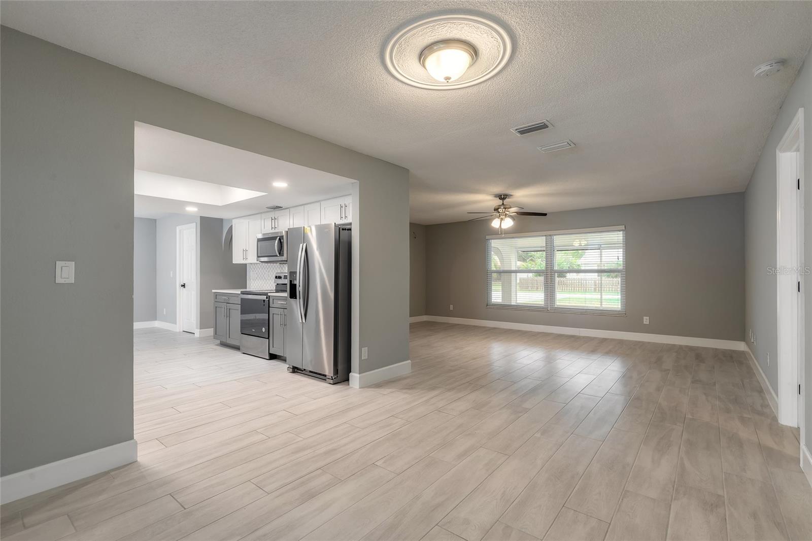 Image 14 of 50 For 2509 Milton Avenue