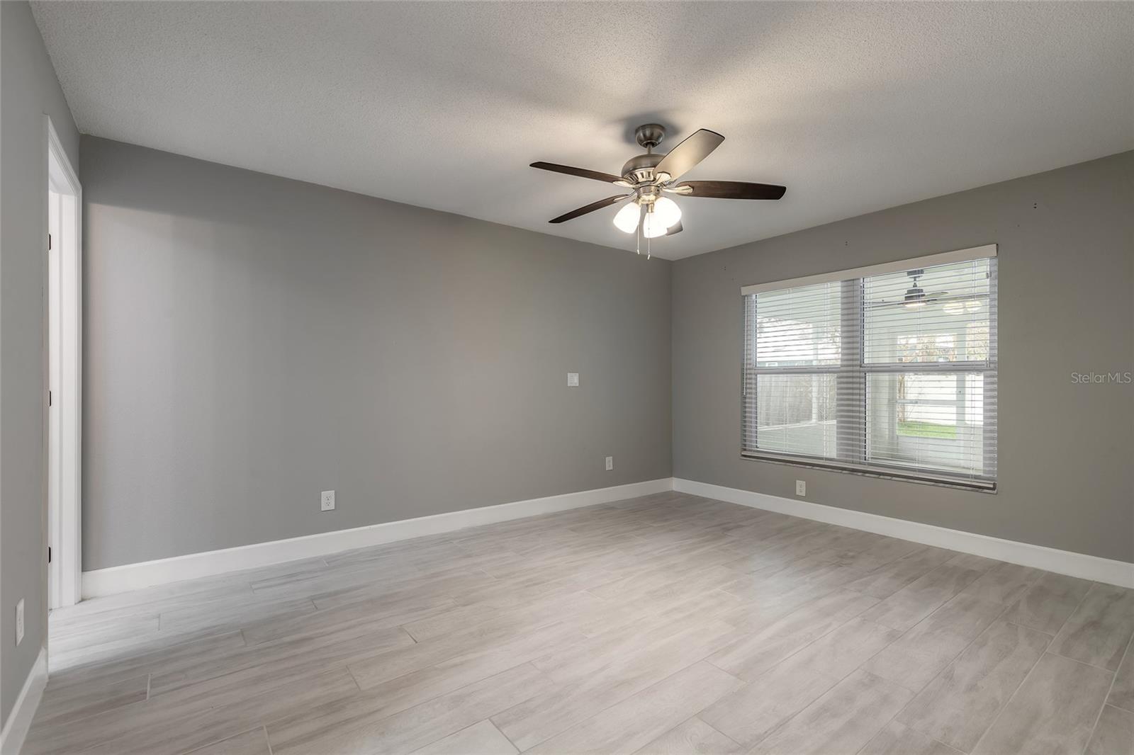 Image 28 of 50 For 2509 Milton Avenue