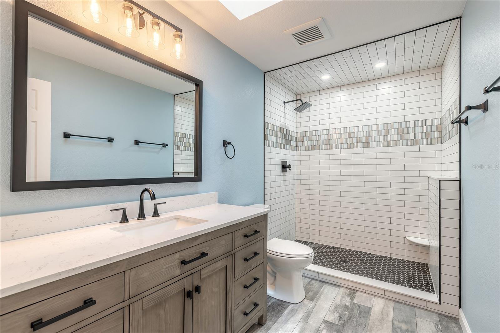 Image 30 of 50 For 2509 Milton Avenue