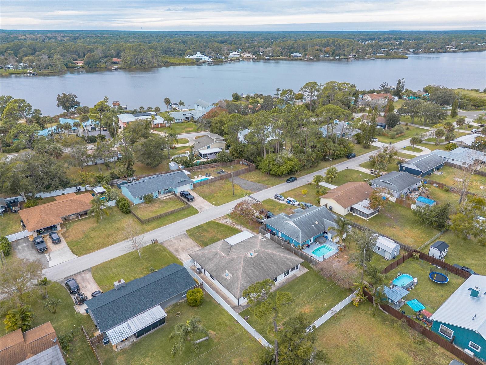 Image 45 of 50 For 2509 Milton Avenue