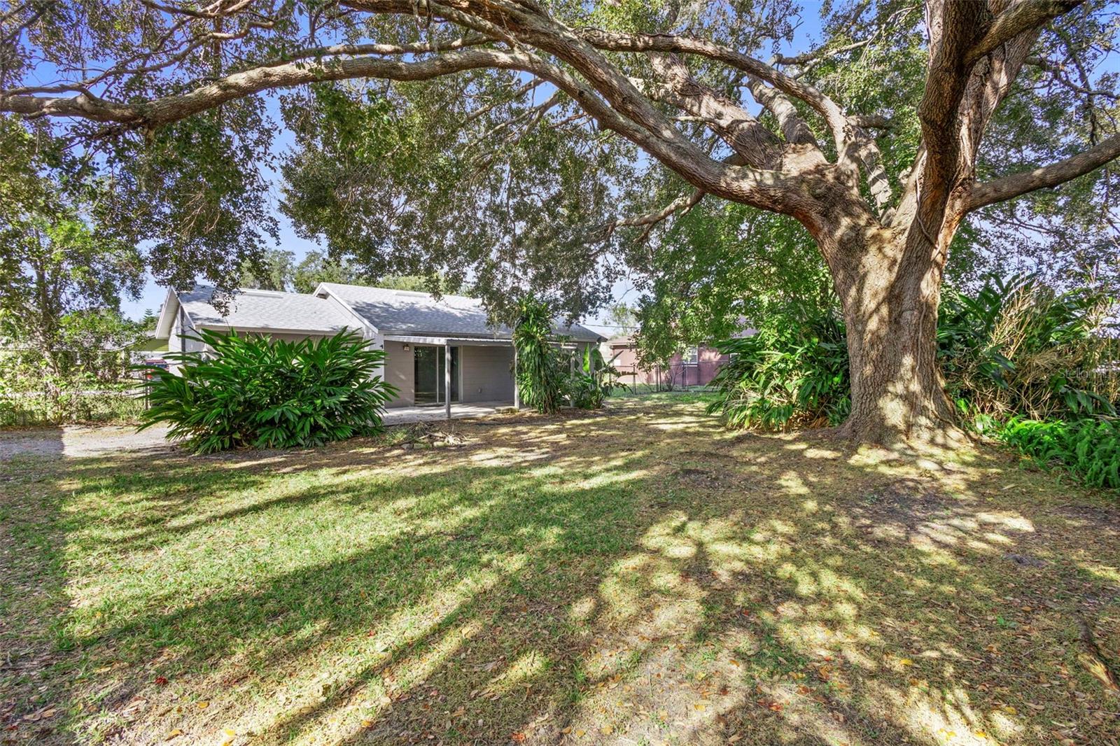 Image 24 of 31 For 991 Centennial Avenue