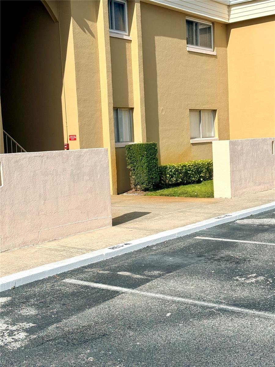 Image 22 of 41 For 1000 Lake Of The Woods Boulevard 104a