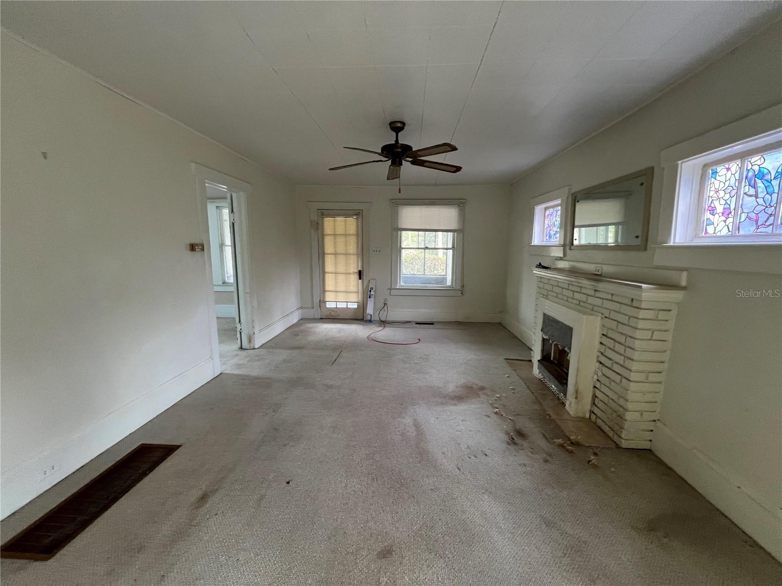 Image 10 of 14 For 351 New York Avenue