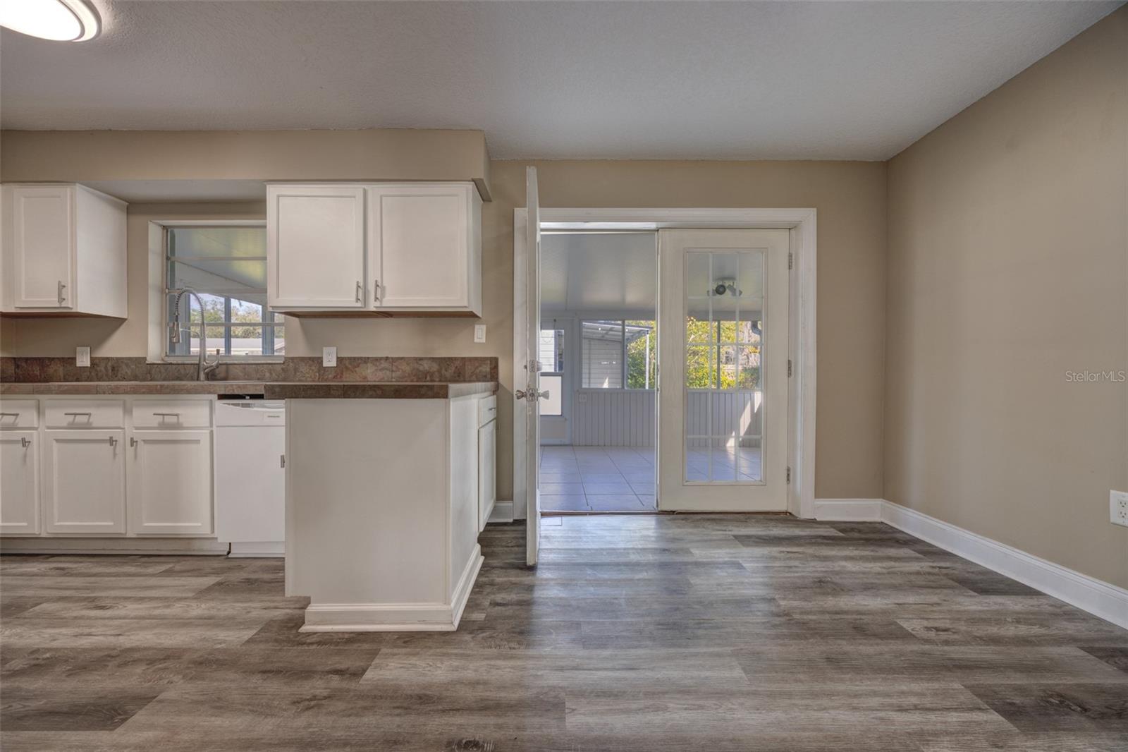 Image 25 of 36 For 444 Main Street