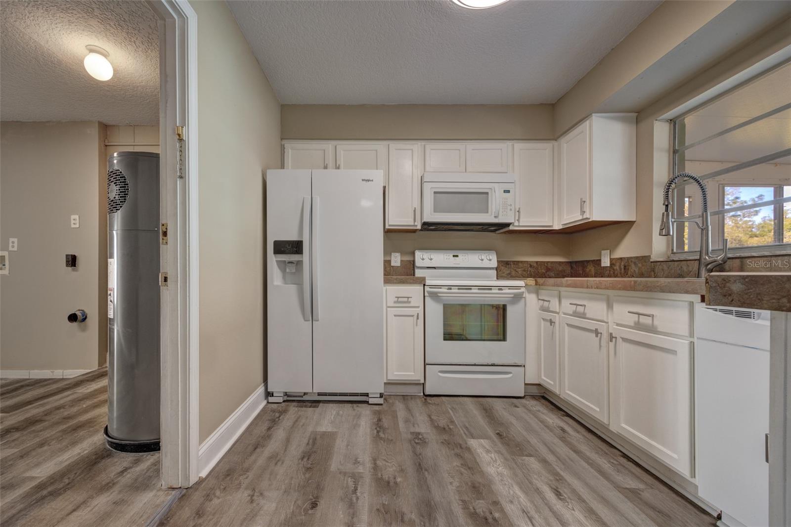 Image 8 of 36 For 444 Main Street