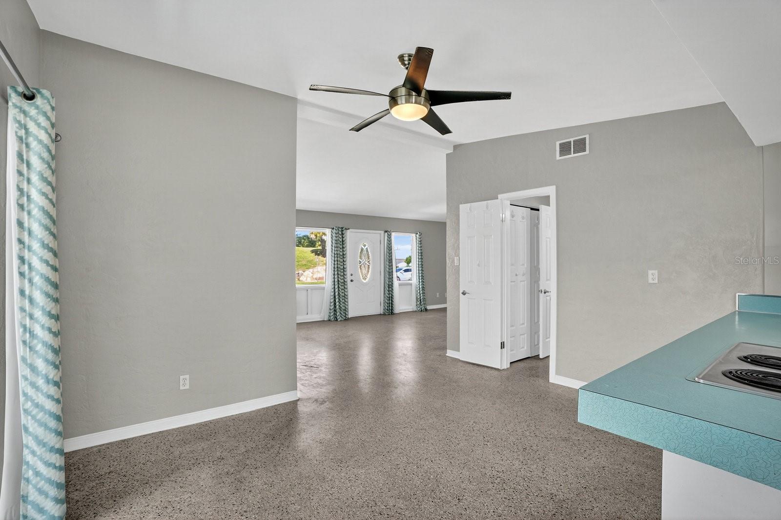 Image 10 of 41 For 41 Cindy Lane