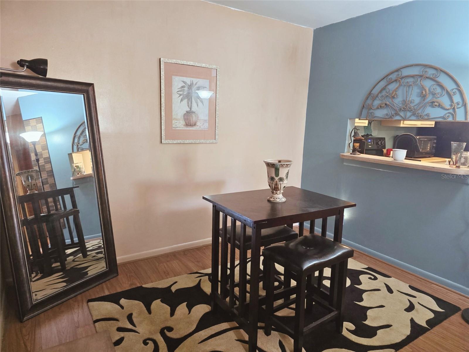 Image 5 of 13 For 6495 Chasewood Drive B