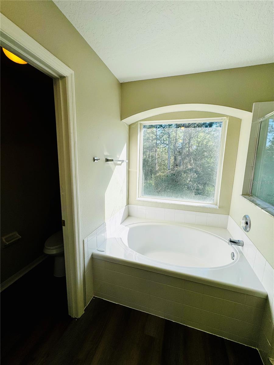 Image 22 of 28 For 3707 Andover Cay Boulevard