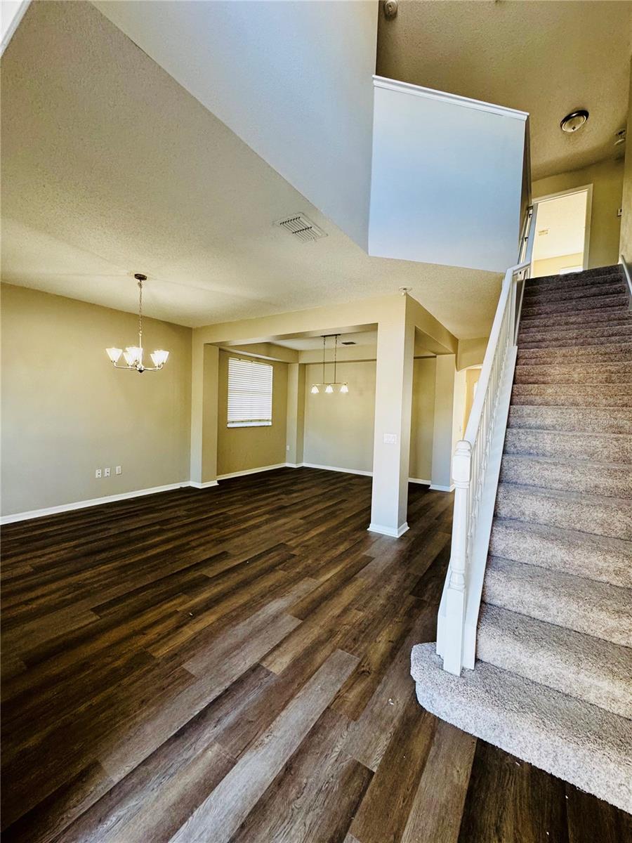 Image 4 of 28 For 3707 Andover Cay Boulevard