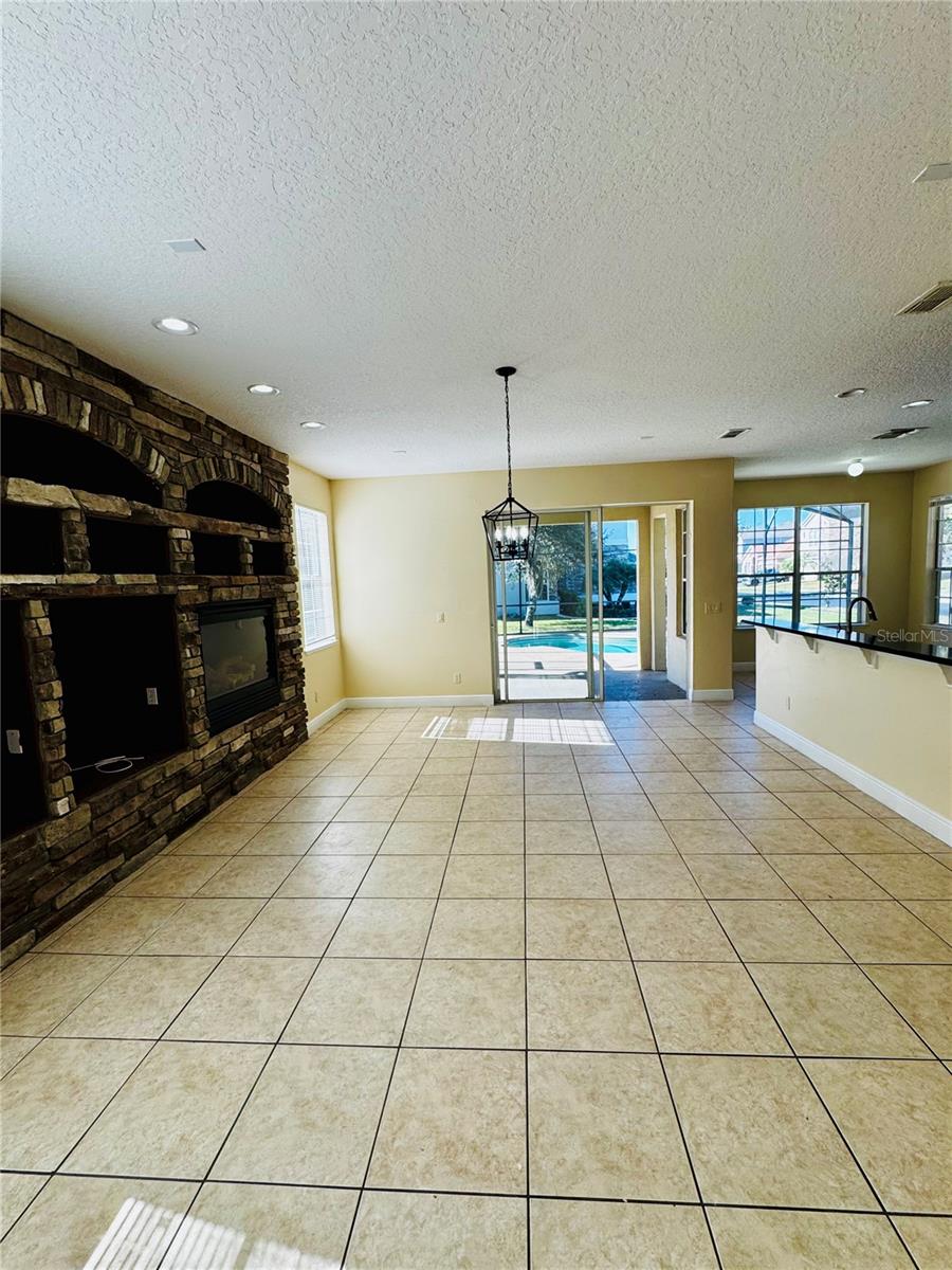 Image 13 of 39 For 14508 Cedar Branch Way