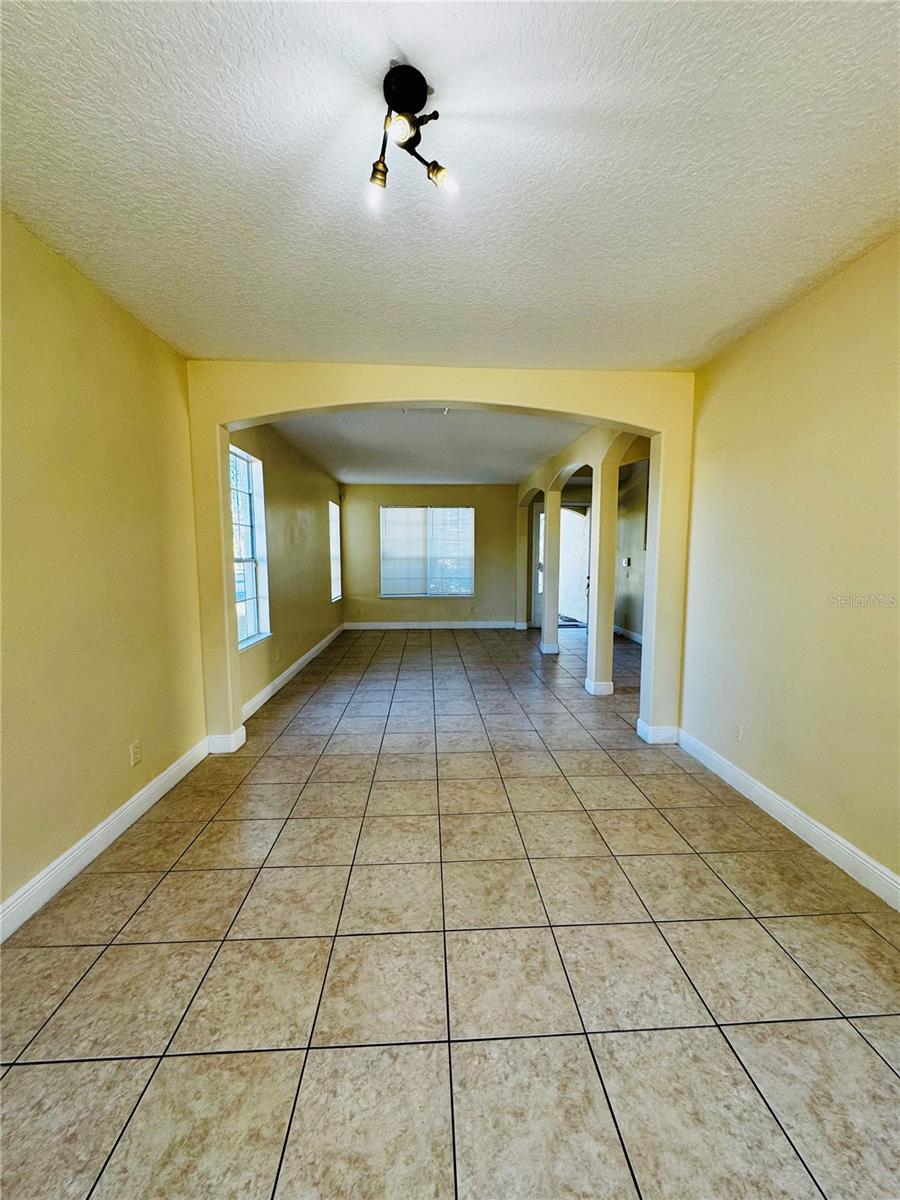 Image 15 of 39 For 14508 Cedar Branch Way