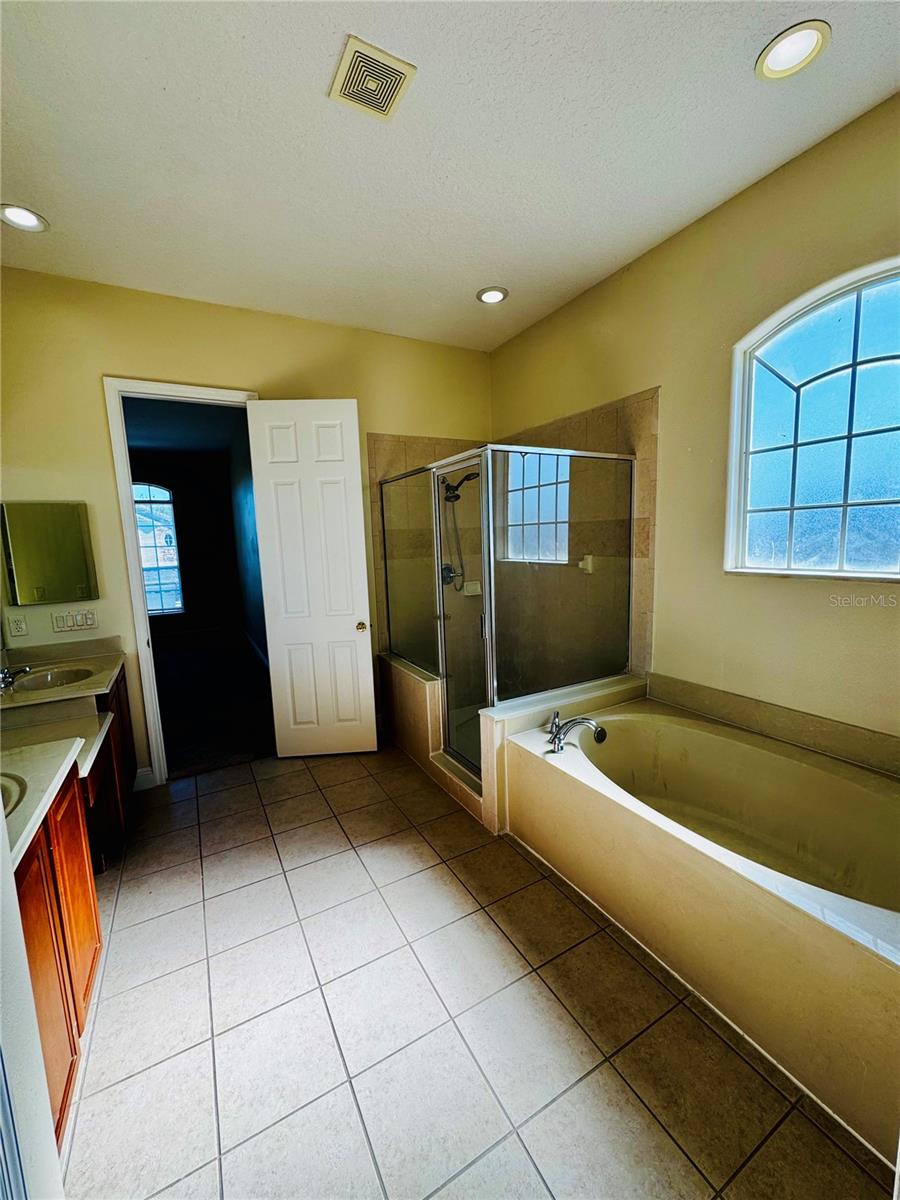 Image 21 of 39 For 14508 Cedar Branch Way