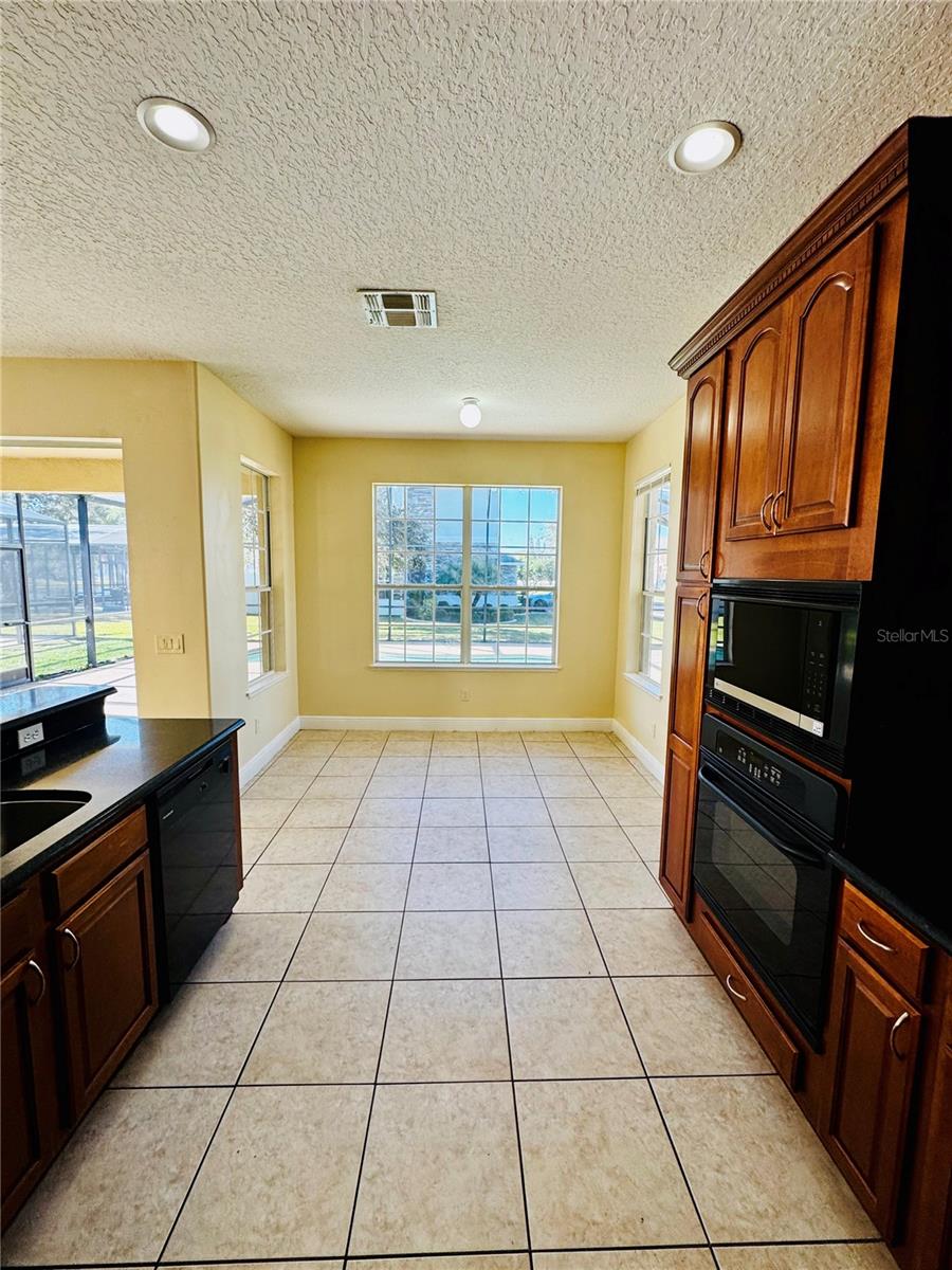 Image 8 of 39 For 14508 Cedar Branch Way