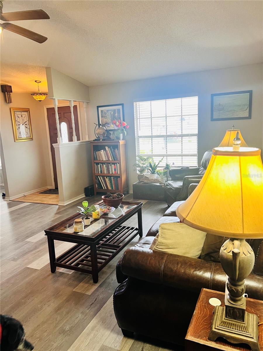 Image 8 of 19 For 2091 Oldham Avenue