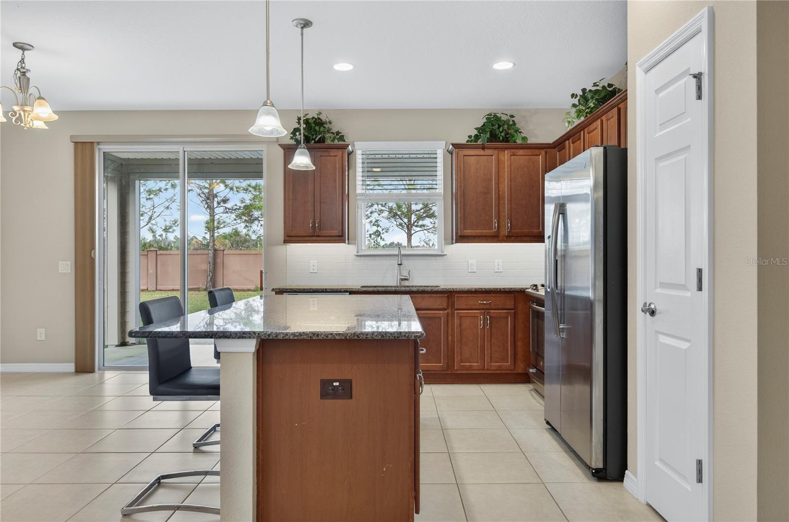 Image 15 of 75 For 3947 46th Terrace